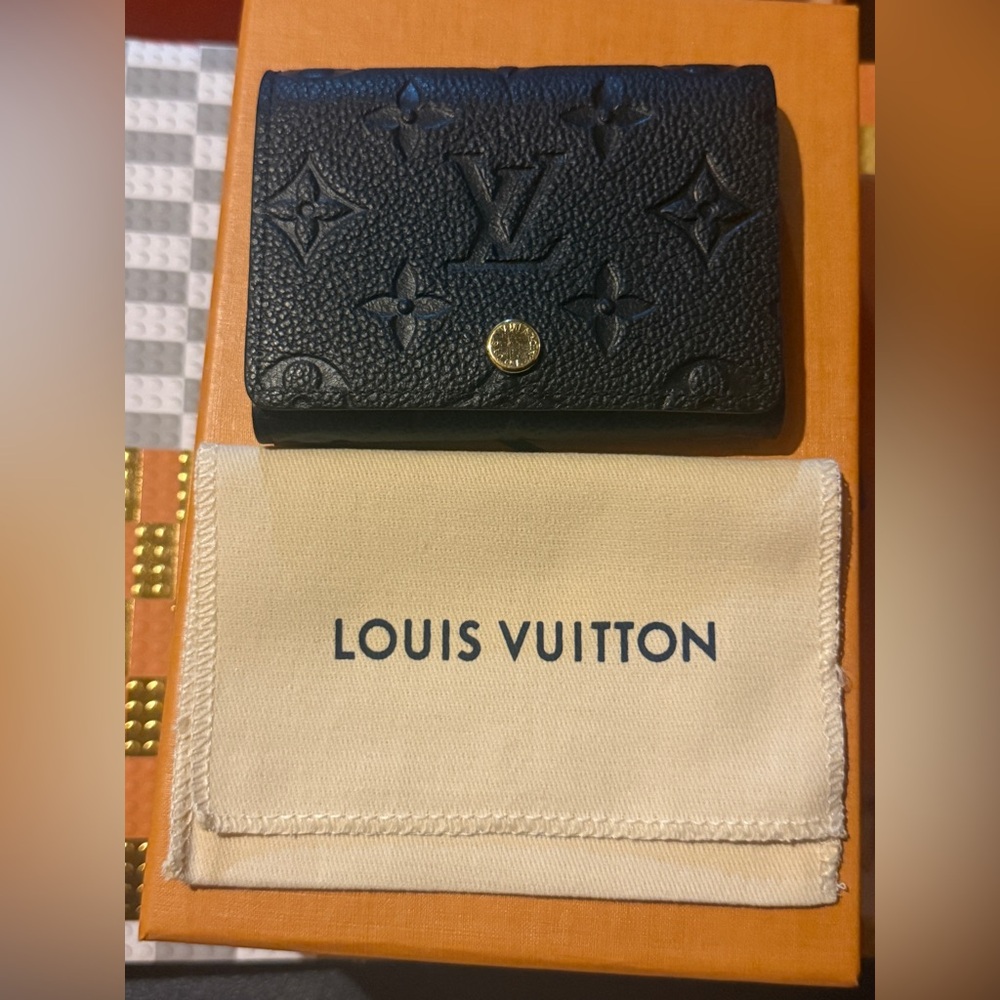 Louis Vuitton Red Ribbon xmas Packaging with Box and Dust Bag - Picture 11 of 13